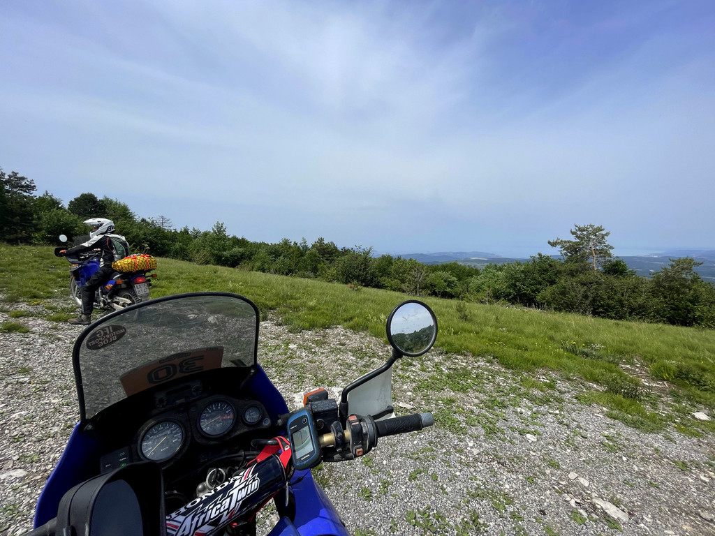 On the border hills between Italy and Slovenia, and, on the background, the Gulf of Trieste merging with the sky